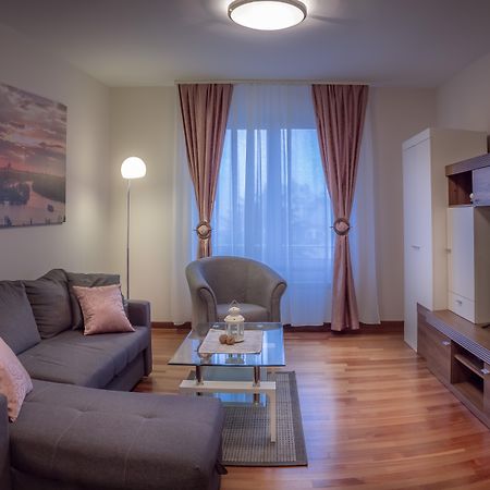 Feel Belgrade Apartments Luaran gambar